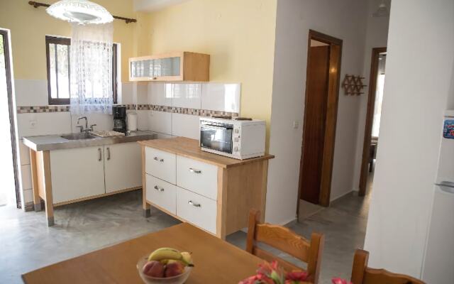 Holiday House Skaros in Honigtal, Agios Georgios North, Pagon