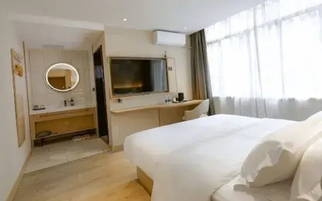 Elong Me Anlai Hotel (Maoming Xinyi Donghuicheng)