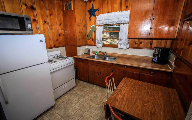 Shore Acres Lodge