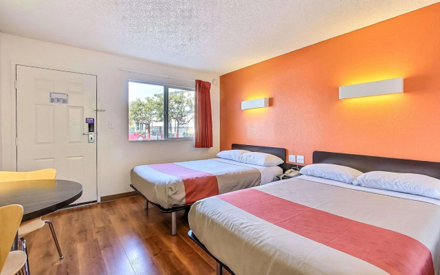 Motel 6 Campbell, CA - San Jose