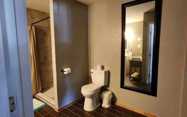 Mendelbaum Winery Guest Cabins