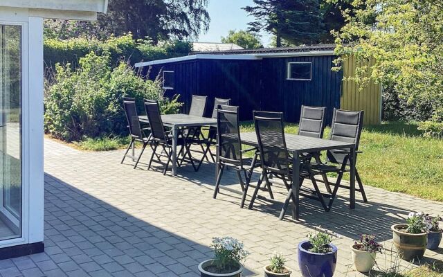 6 Person Holiday Home in Stubbekobing