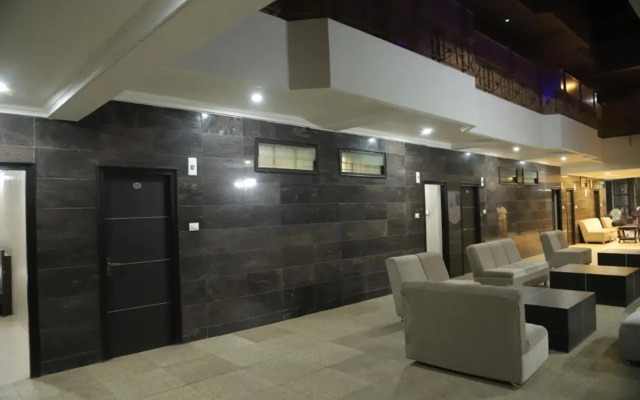 Staymaker Siddeshwara Comforts