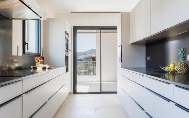 Regina's Banyuls - Modern and brand new house
