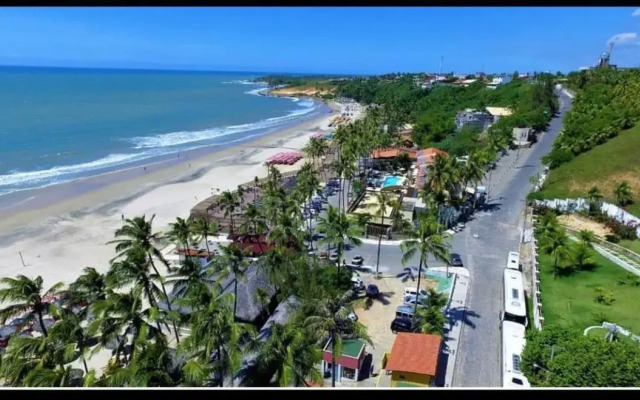 Casa de 4 quartos á 6Km da praia de Lagoinha-ce