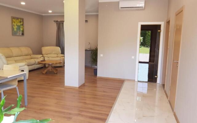 Kuivižu Krogs - motelis