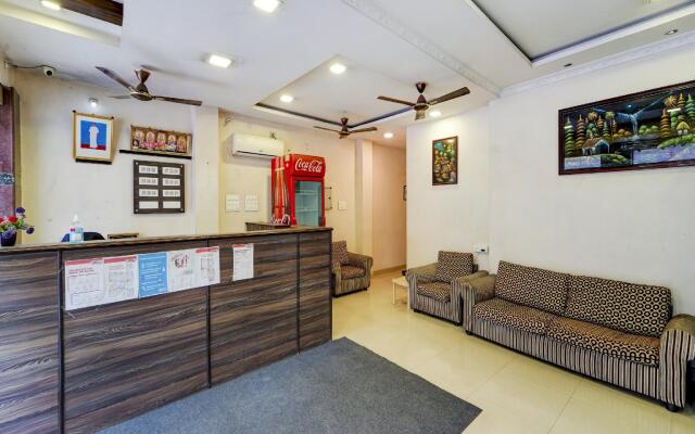 Collection O 82333 G Silver Hotels & Resorts