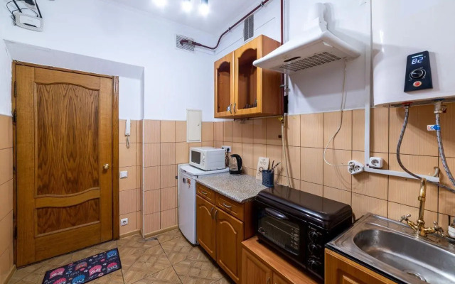 В центре на улице Гороховая 33