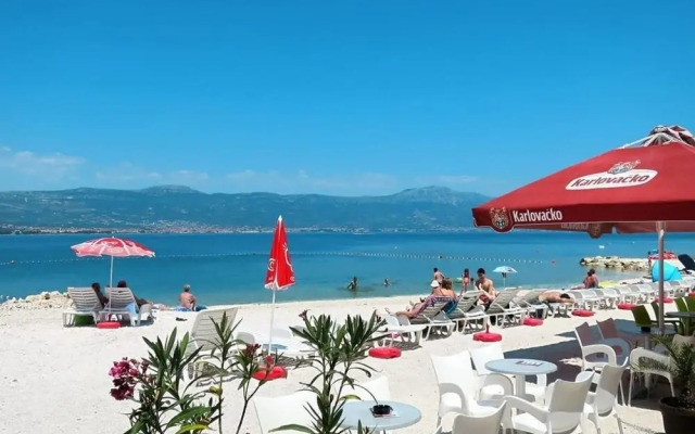 Boris - 30 m From Beach - A1