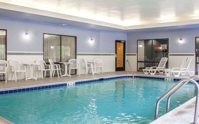 Holiday Inn Cheshire - Southington by IHG