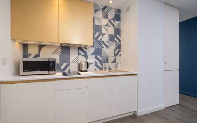 Elegant Apartment in Cracow by Renters