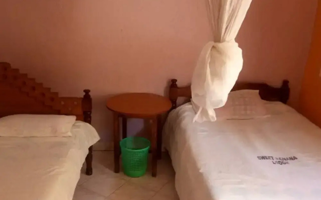 Sweet Banana House