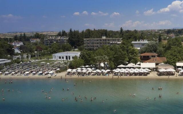 Lovely apartment by the sea 2 …..