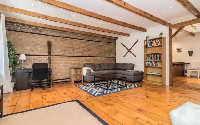 Montreal Artist Loft - Champs