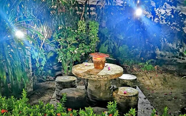 Vacation Garden Villa