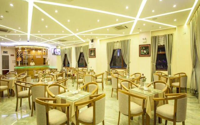 Moonlight Da Nang Hotel