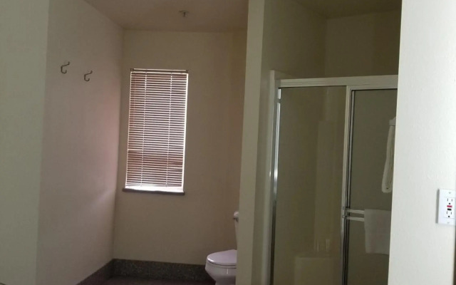 Cedars Inn