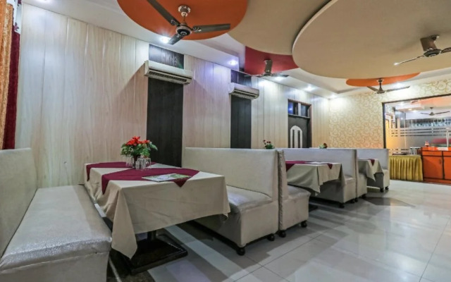 Hotel Nestway by OYO Rooms