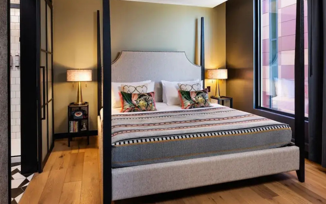 Moxy Madison Downtown
