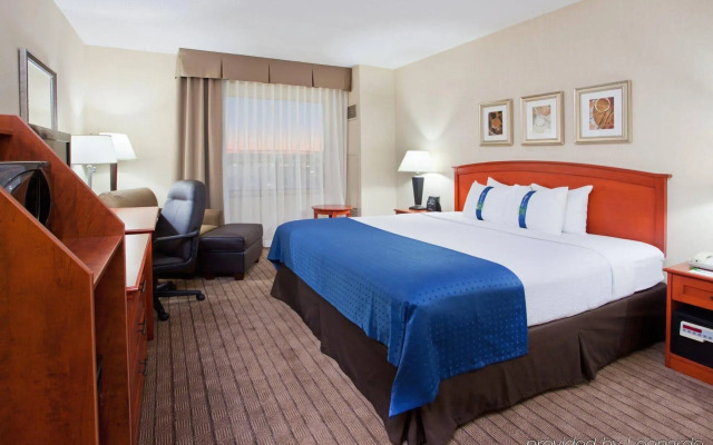 Holiday Inn Hotel & Suites Ottawa Kanata by IHG