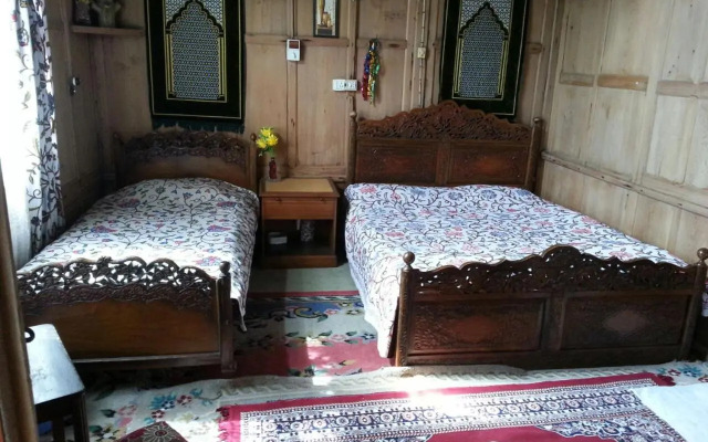 Hotel First Kashmir