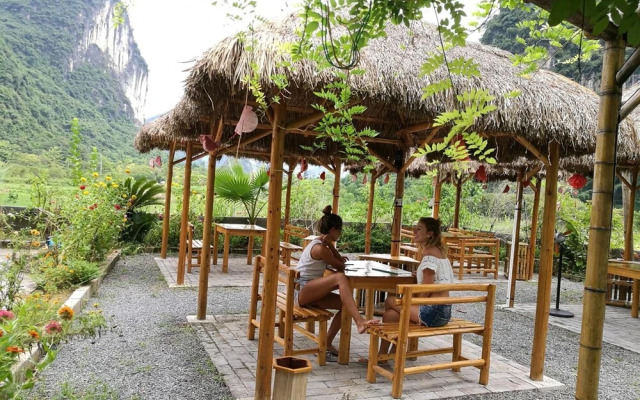 Yangshuo Pure Joy Resort