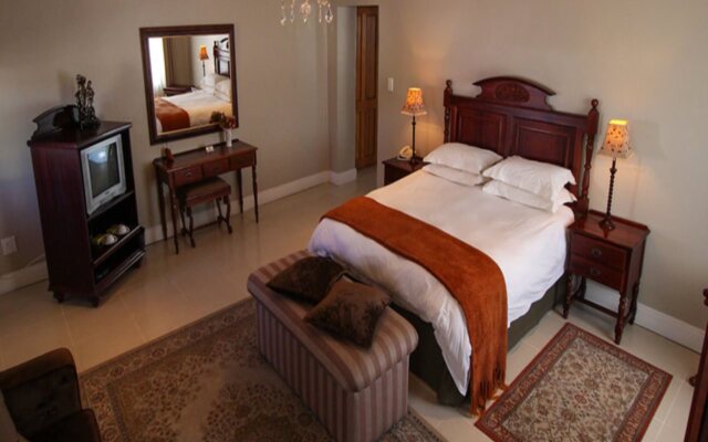 The Victorian 1906 Hotel