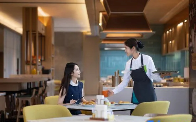 Home2 Suite By Hilton Jinan Shanghe – People – Jinan
