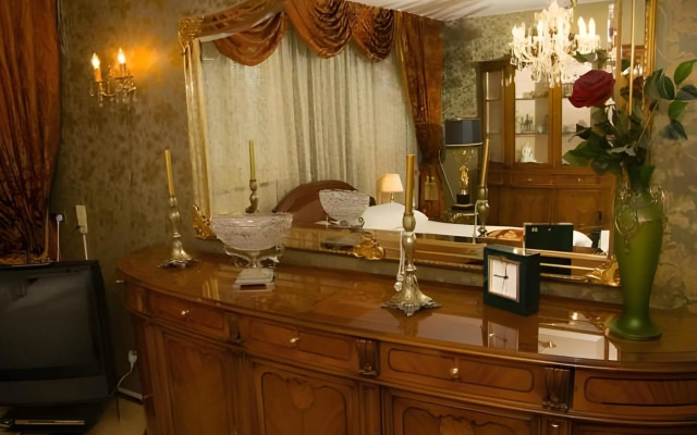 Weena House