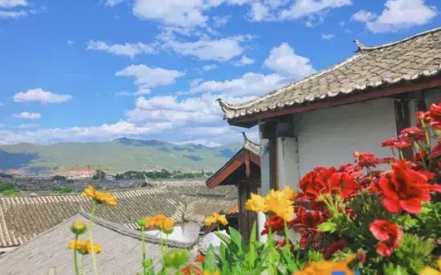 Huayuan Viewing Inn