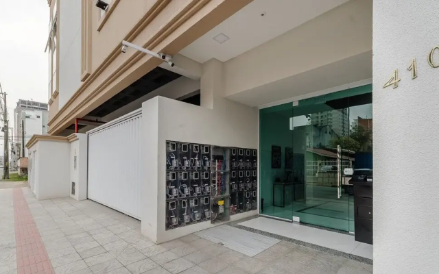 2BR apt w/ BBQ 700m From the Beach Sir0501