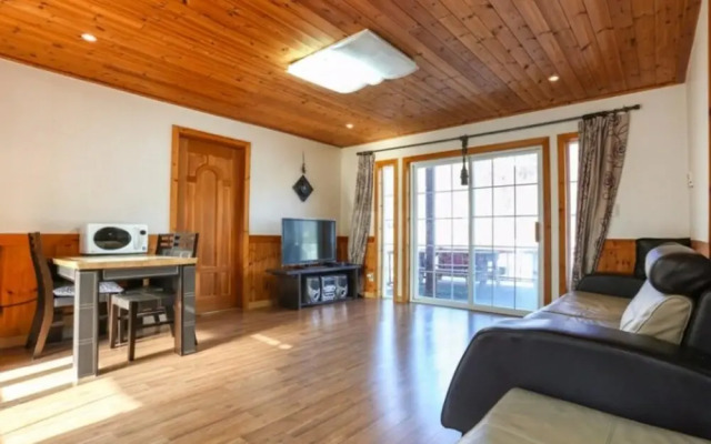 Donghae Suwonji Pension