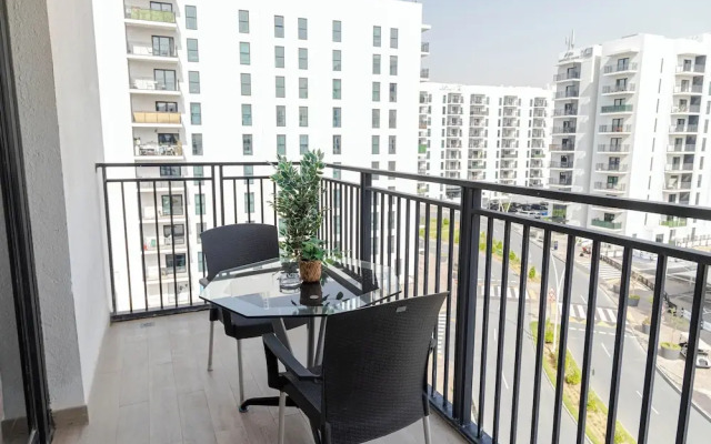 Bloomfields Stylish 1BR in Waters Edge
