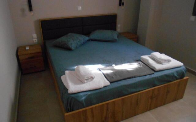 Haris Apartments