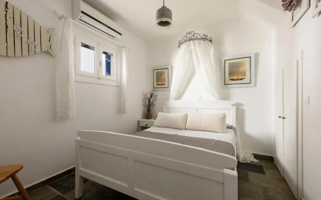 Paros 3 bedrooms Messonette for 6 persons by MPS