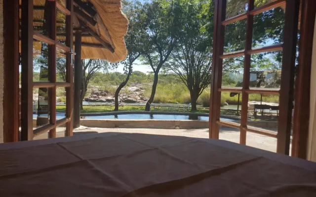 Nyangombe Safari Lodge