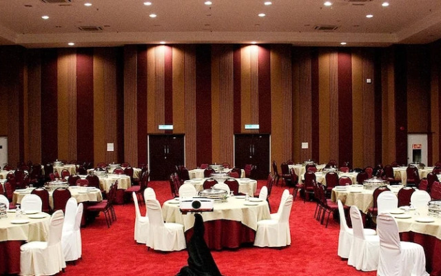 Meranti Park Suites