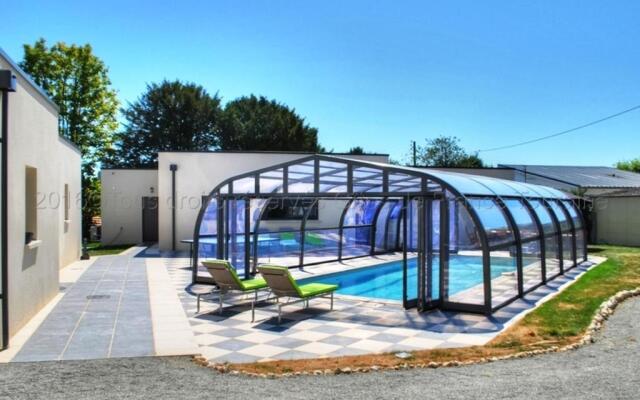 Gîte Tours, 7 pièces, 14 personnes - FR-1-381-231
