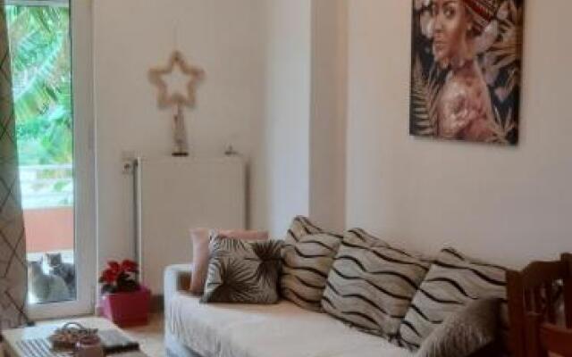 MARIA Cozy apartment 30m from the sea
