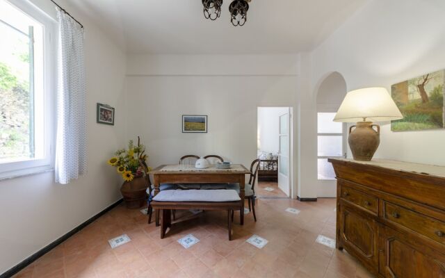 Altido Pretty House in Vernazza Middle Apartment