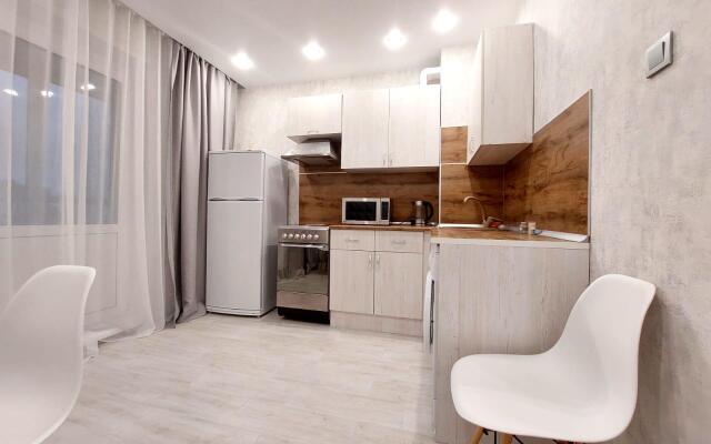 Шарман на проспекте Генерала Тюленева 48