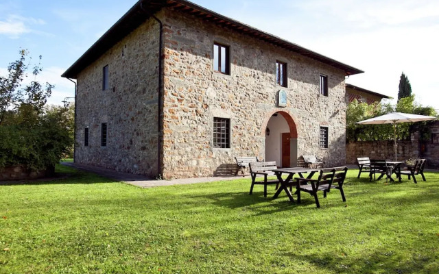 Pleasant Apartment With Swimming Pool,garden,bbq, Parking