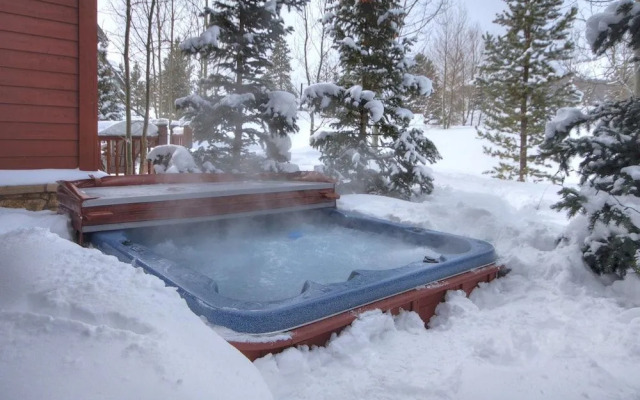 Highland Greens Chestnut by RedAwning