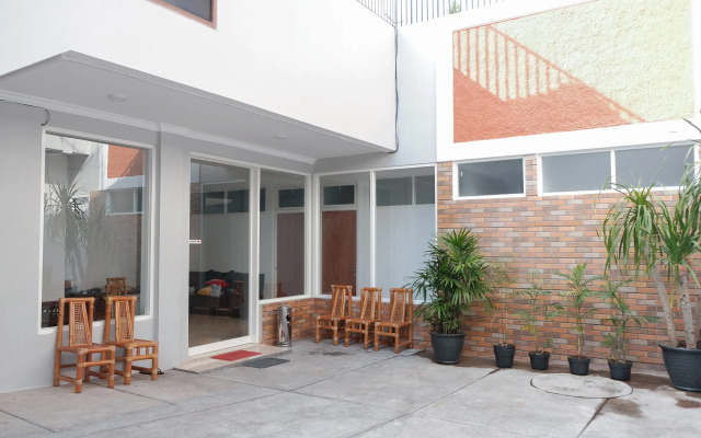 OYO 1454 111 Residence