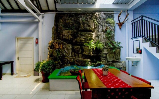 OYO Life 3301 Pondok Eyang Obi