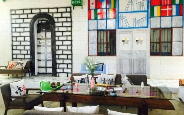 Blooming Azaareas International Youth Hostel