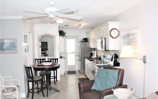 Jamaica Royale - 009 - 1 Br Apts