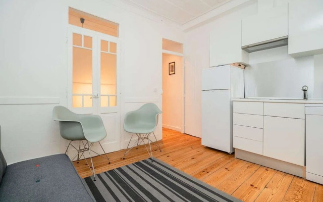 Charming 2bdr Flat in the Heart of Bairro Alto