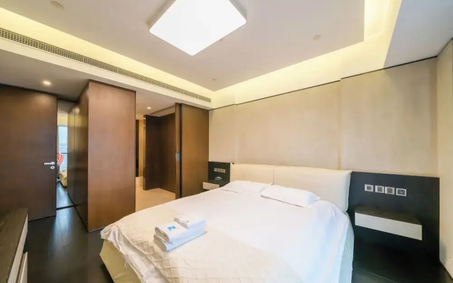 Zhome-Three Bedroom Luxury Suite3