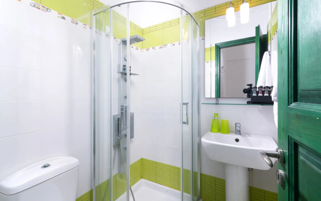 Avant Garde Suites